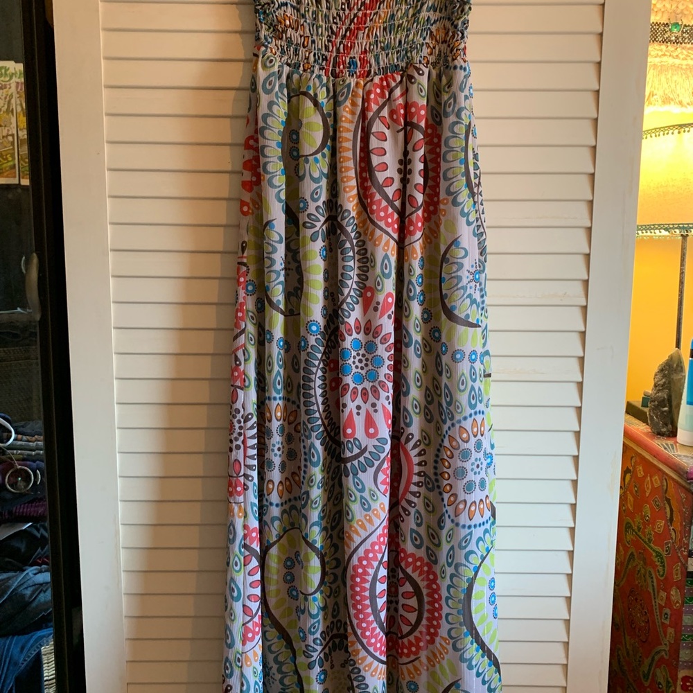 Long strapless dress, bright colors